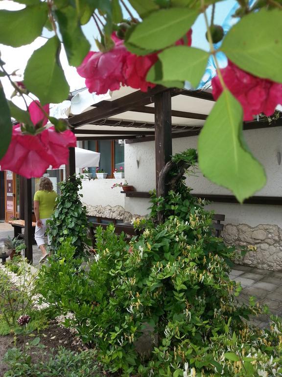 Sea View Family Hotel Kranevo Exterior photo